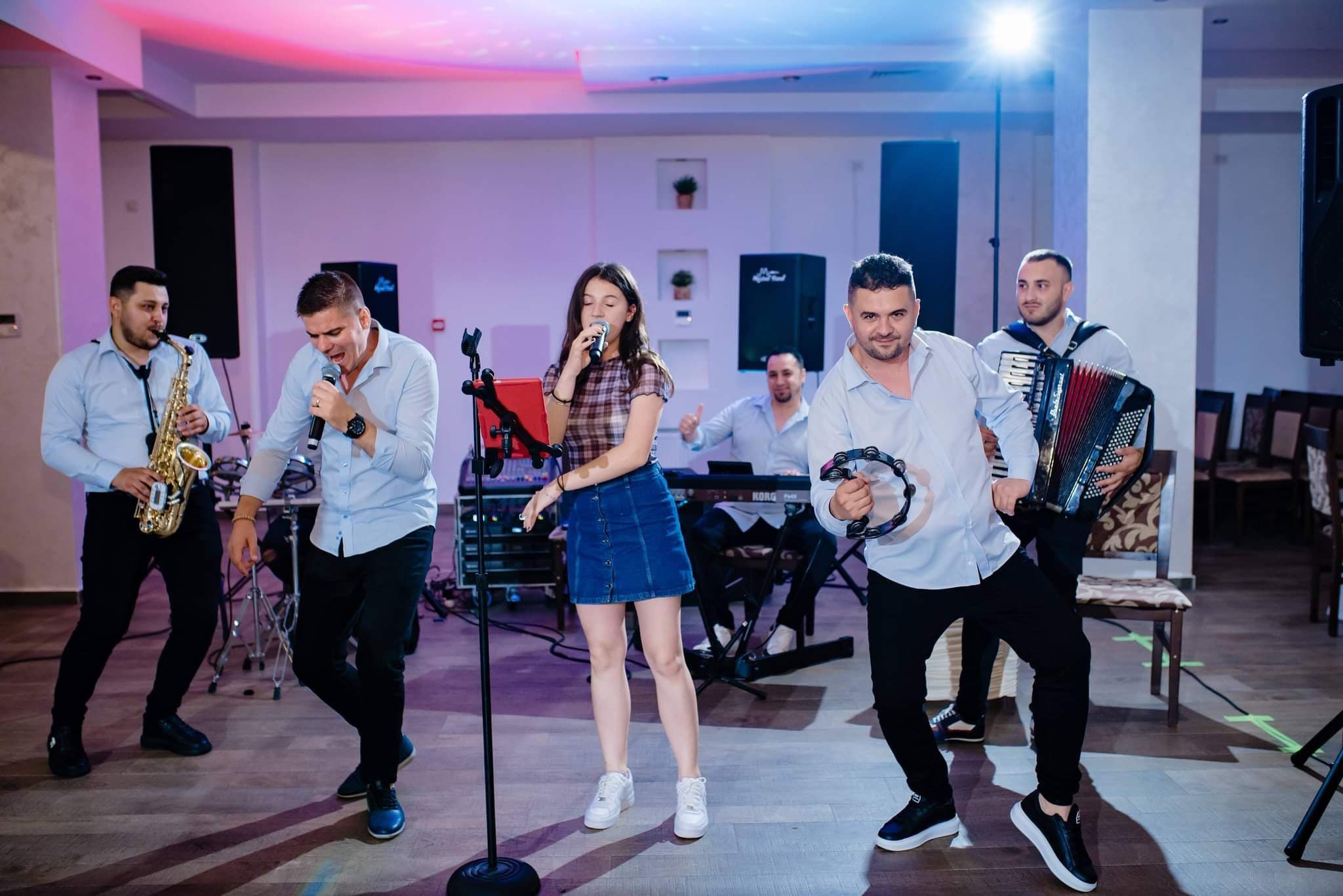 Solista trupei de nunta musical band slatina